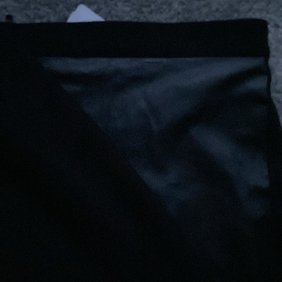 Le Château pleather Pencil skirt - Picture 2 of 3